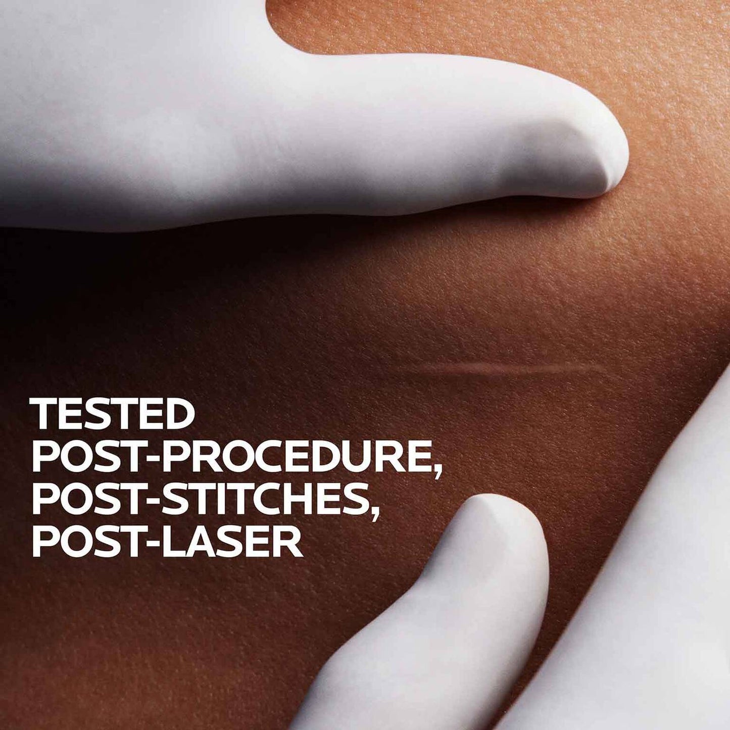 cicaplast-gel-b5-skin-protectant-o0 06-cicaplast-gel-model-1500x1500.jpg